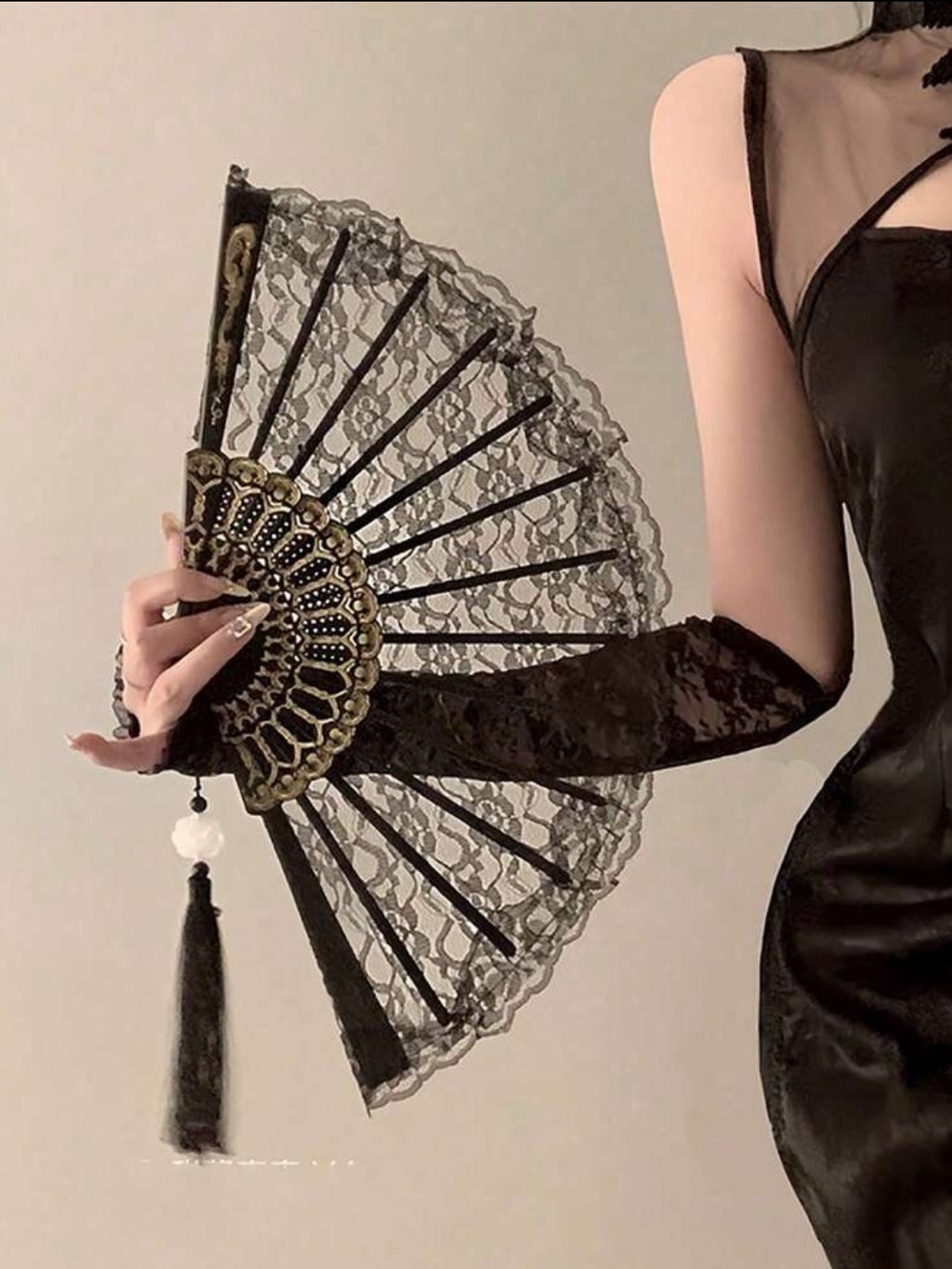 Elegant Black Lace Hand Fan Purse – Women's Evening Accessory